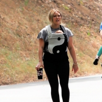 Hilary Duff out for a hike in Studio City in black leggings 03.jpg