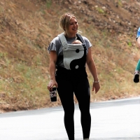 Hilary Duff out for a hike in Studio City in black leggings 09.jpg