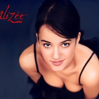 Various celebrities 22909234@N04_8504179224_Alizee1.jpg