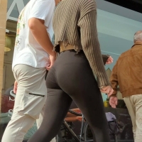 Hot candid slim blonde girlfriend with a nice booty and vtl in leggings 2-16.mp4-2024-07-23-11h26m50s903.jpg