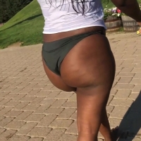 Candid big booty black babe in a little green bikini rnf_005 slpper toc.mp4-2022-07-24-09h00m19s872.jpg