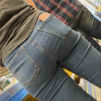 Candid nerdy brunette girl with a tight ass in jeans Nerdy_jeans_teen.mp4-2024-07-24-11h59m14s195.jpg