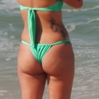 Candid beach and bikini girls 9792256.jpg