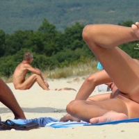 66voyeur - beach nude voyeur - 00642125684442.jpg