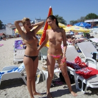 Hot public nudity and flashing girls pictures nudebeachnude - Topless beach sluts - 0015me266nu-o.jpg