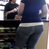 Candid booty in jeans and pants 1626885607463.jpg