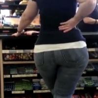 Candid booty in jeans and pants 1626885658469.jpg