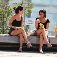 candidsexystreet_36059190954_Lunch time #2.jpg