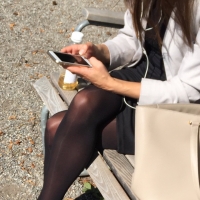 candidsexystreet_45506059362_Crossed legs and high heels.jpg