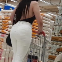 Sexy candid Brazilian milf in tight white jeans with a big booty Brazilian Brunette Mommy In White Jeans.mp4-2022-07-25-07h23m36s244.jpg