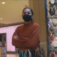 Beautiful and sexy candid Columbian mall kiosk worker in jeans colombian kiosk model body.mp4-2022-07-25-08h54m35s921.jpg