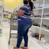 Thick candid lady with a monster donk in tight jeans P87_JN_034_ClassyThicc.mp4-2022-07-25-11h38m30s162.jpg