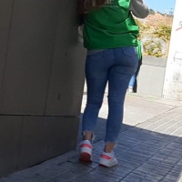 Candid girls in tight jeans and pants 20220306_183457.thumb.jpg.86feb1a8247ac631ba6cab5653c15ca7.jpg