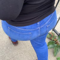 Candid girls in tight jeans and pants tumblr_ec0570bcc8d01f3c194a3955e875901a_f8d34aab_2048.png