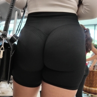 Candid brunette babe with a sexy big booty and wedgie in tight black bikers at the grocery store SnsXCs09.mp4-2025-07-26-09h31m02s277.jpg