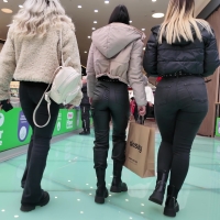 Candid brunette girl with a nice ass in tight shiny pants and two big booty blondes in jeans SnsXCs22.mp4-2025-07-28-09h11m44s451.jpg