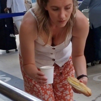 Candid girls with nice tits in public t2022 - Milf downblouse - 0004pmilf5.png