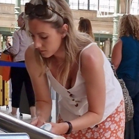 Candid girls with nice tits in public t2022 - Milf downblouse - 0001pmilf1.png