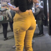 Candid babe in mustard colored tight pants with a great ass mustard booty.mp4-2022-08-01-07h34m45s484.jpg