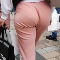 Candid girl with a sexy ass in tight pink track sweats Peach trackies nice ass.mp4-2022-08-03-17h45m07s572.jpg