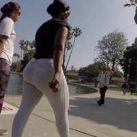 Big booty black babe in leggings