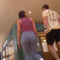 Hot candid mall babe with a fit ass in tight grey NVGTN leggings Street1.mp4-2022-08-07-08h01m23s034.jpg