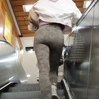 Hot candid Swedish babe with a nice ass in grey leggings 20201013_110542_1.mp4-2023-08-07-15h36m58s227.jpg
