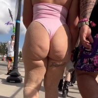 Round, bubbly, phat Latina in pink thong.mov-2025-08-07-09h06m21s425.jpg