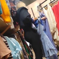 Pretty candid blonde teen with a nice booty in flared leggings _46_04_1.mp4-2023-08-10-07h35m34s104.jpg