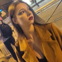 gaulish war red lips hot tits bus stop.mp4-2025-08-11-09h17m59s491.jpg