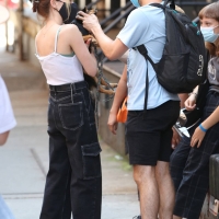 Zoey Deutch on the set of Not Okay in New York with a pokies shot 05.jpg