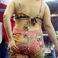 Candid sexy Latina babe with a jiggly ass in colorful patterned leggings 4kCulona blanquita Colores .mp4-2023-08-15-16h29m42s850.jpg