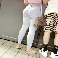 Sexy candid big booty blonde chick in tight jeans with a plump ass Blonde with thickCHEEKS.mov-2023-08-15-17h54m07s425.jpg