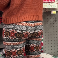 Candid nerdy girl with a nice ass in patterned leggings #122 - Phat White Ass Patterned Leggings.mp4-2023-08-15-15h35m52s692.jpg