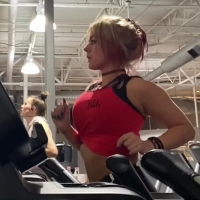 Candid hot gym babe with huge tits bouncing up and down while running TigolBittiesJogging.MOV-2025-08-17-11h52m48s907.jpg