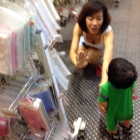 Asian candid milf in white top showing some cleavage tumblr_nyzdi6mGR11u0uajvo3_1280.jpg