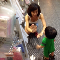 Asian candid milf in white top showing some cleavage tumblr_nyzdi6mGR11u0uajvo1_1280.jpg