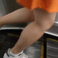 Candid legs and feet...._1FC8EE8.jpg