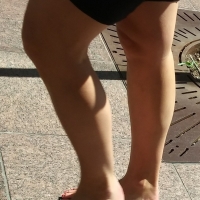 Candid legs and feet...._3F9CC0C.jpg