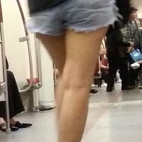Candid legs and feet...._9A7799A.jpg