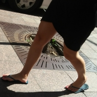 Mix of various candid feet and legs in public Candid legs and feet...._6436D25.jpg