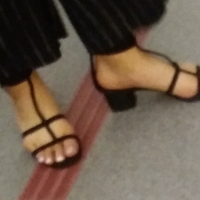 Mix of various candid feet and legs in public Candid legs and feet...._9668281.jpg