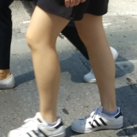 Mix of various candid feet and legs in public Candid legs and feet...._E116990.jpg