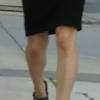 Candid legs and feet...._F86CD20.jpg