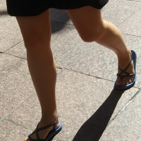 Candid legs and feet...._F547906.jpg