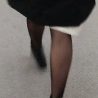 candid legs and feet...._0EA87BE.jpg