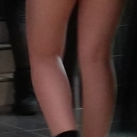 candid legs and feet...._0FD4A28.jpg