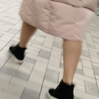 candid legs and feet...._3E0665E.jpg