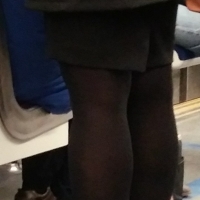 candid legs and feet...._2BA4BB1.jpg