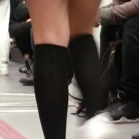 candid legs and feet...._A9FBD8E.jpg